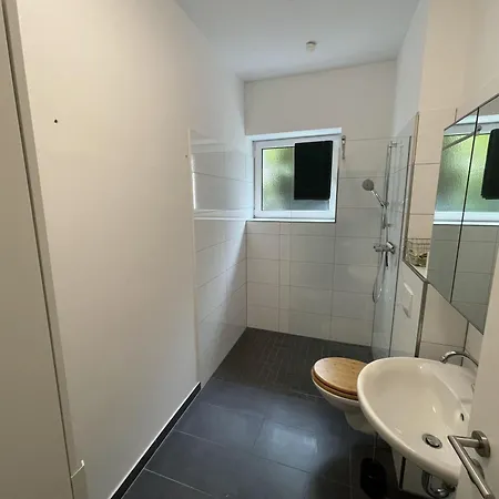 Monteursunterkunft Muehlenstrasse 46, *